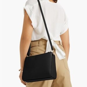 Lo & Sons The Pearl Handbag - Like New